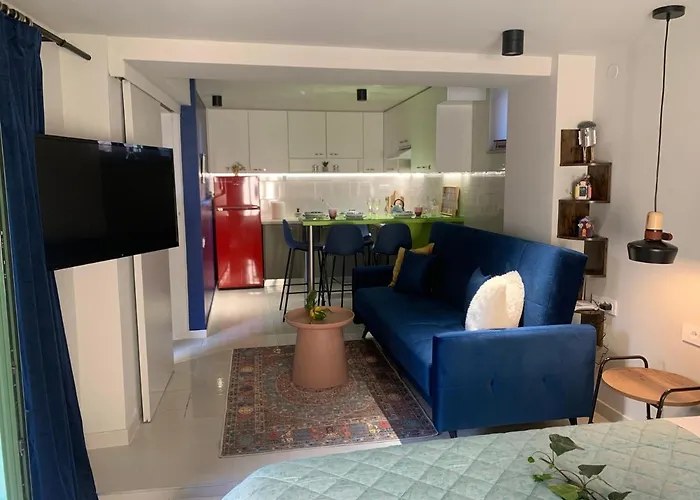 Master Rose In Old Town * Нафплион