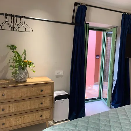 Master Rose In Old Town * Nauplion