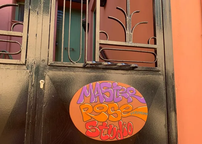 Master Rose In Old Town * Ναύπλιο