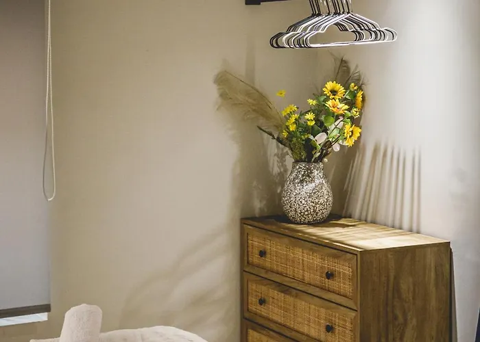 Master Rose In Old Town *